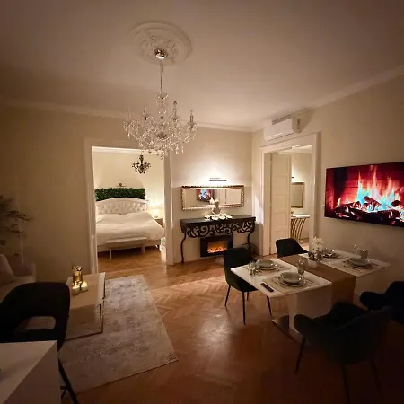 2bdr Balcony With Optional Garage Near Parliament Apartamento *