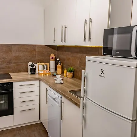Apartamento 2bdr Balcony With Optional Garage Near Parliament Budapest